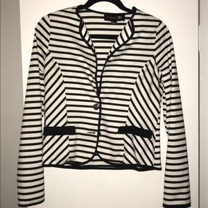 Forever 21 Black & White Blazer Size Large